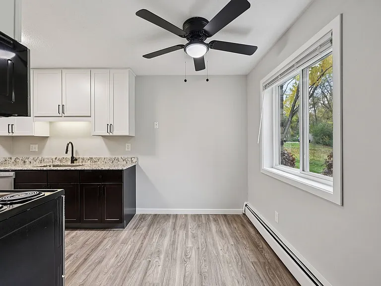 Whispering Pond Apartments — Photo 9
