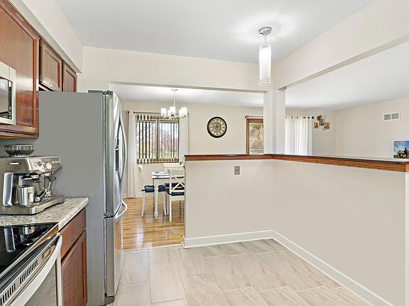 4th image of 5012 S Stonehedge Dr