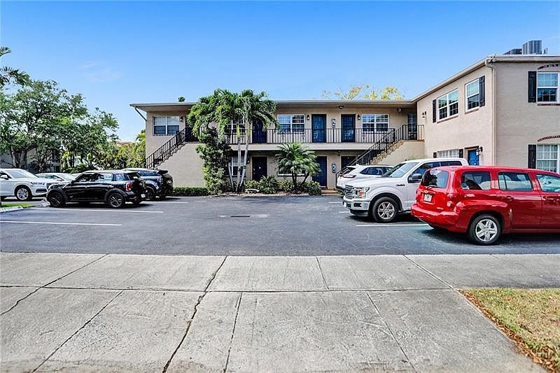 1st image of 1231 SE 1st St APT 6