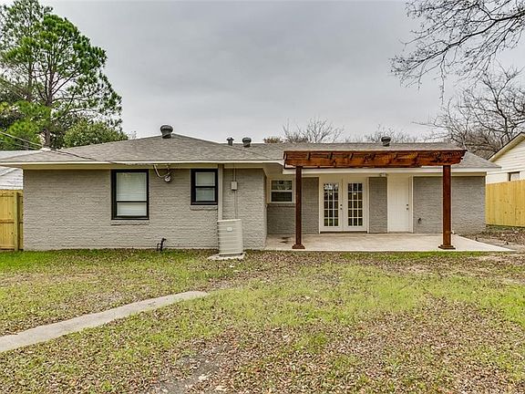4th image of 3712 Strayhorn Dr