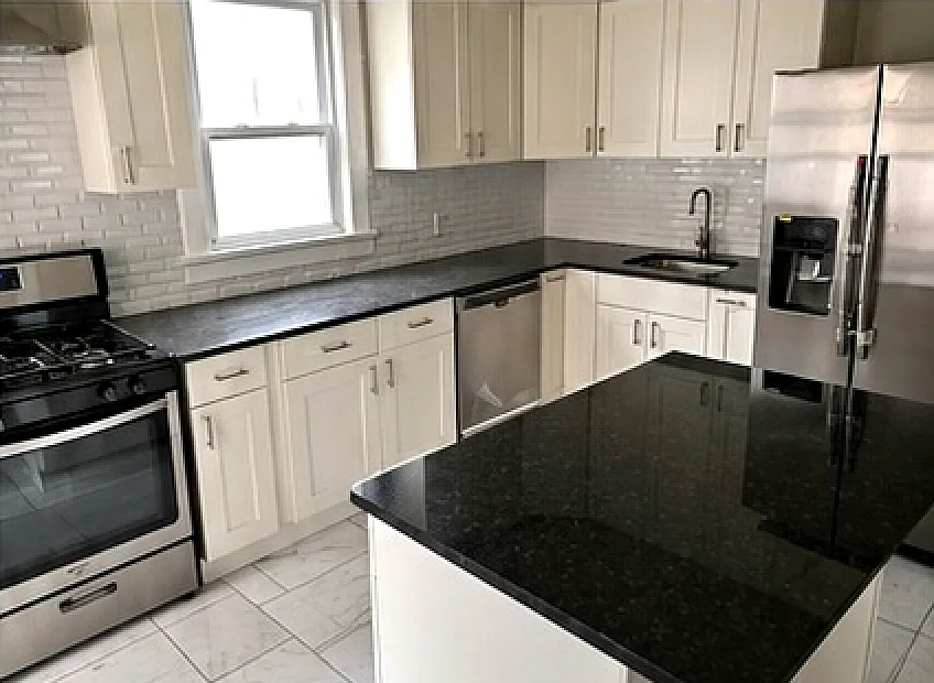 2 bed, 1100 sqft, $2,400 — Photo 4
