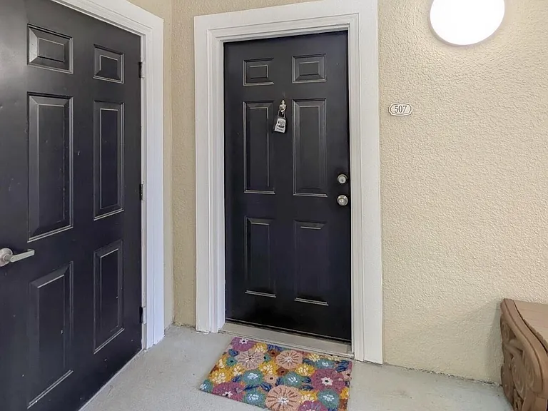 8290 Gate Pkwy W #507 — Photo 4
