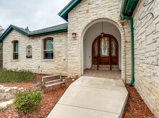2667 Country Ledge Dr, New Braunfels, TX 78132