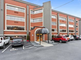 1361 Elm St, Manchester, NH 03101