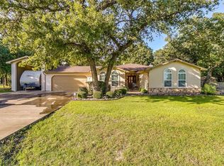 7280 Courtney Dr, Azle, TX 76020