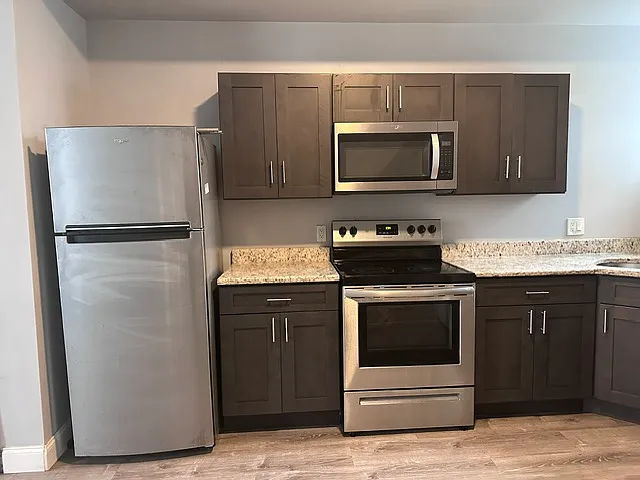 4139 Cambridge St #2 — Photo 10