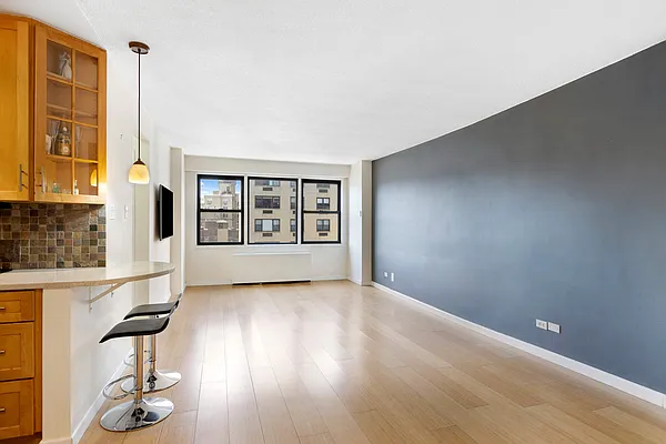 Sold by Compass | media 1