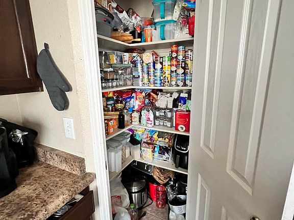 4th image of 10525 Silvercloud Dr