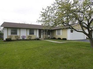 87 Clearmont Dr, Elk Grove Village, IL 60007