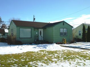 136 G St NE, Ephrata, WA 98823