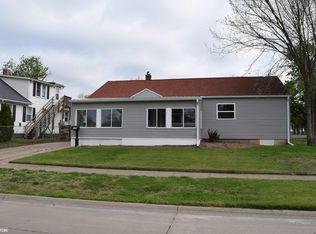 2301 Avenue E, Fort Madison, IA 52627