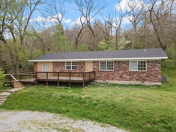 2nd image of 608 Manning Dr