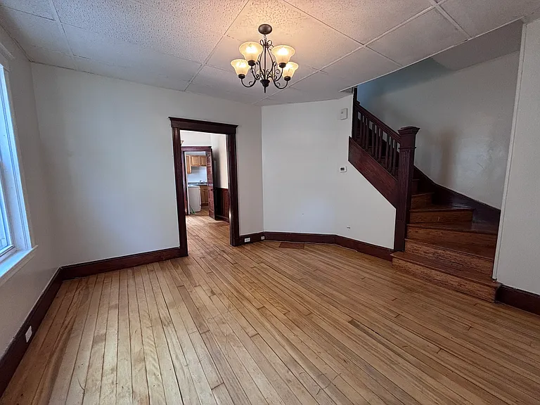 376 McGrath Hwy — Photo 2