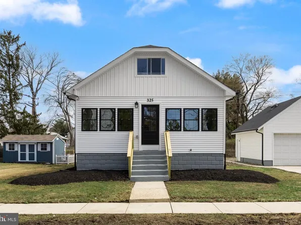325 Plymouth Pl, Cherry Hill, NJ 08002