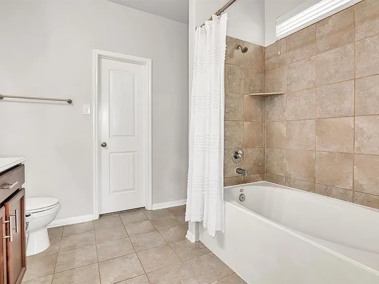 8110 Heartbrook Field Ln — Photo 15