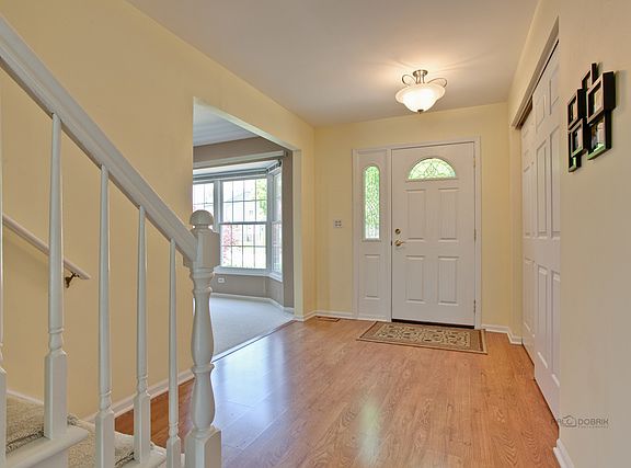 3rd image of 1144 Tamarack Ln