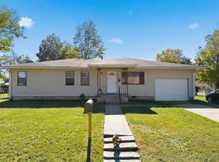 510 W Jefferson Ave, Checotah, OK 74426