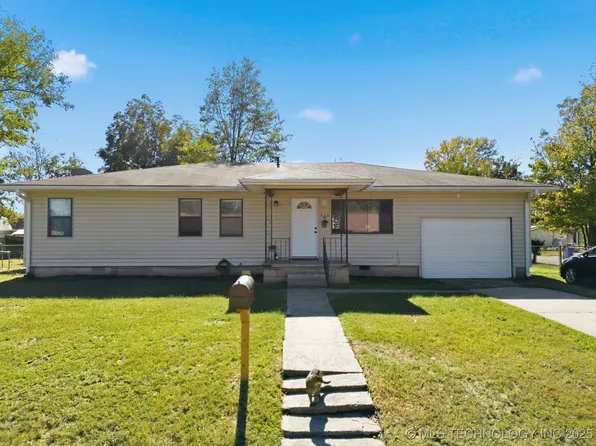 510 W Jefferson Ave, Checotah, OK 74426