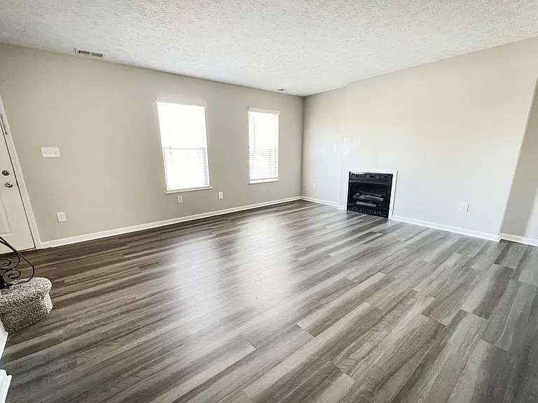 Revere Village Apartments — Photo 59