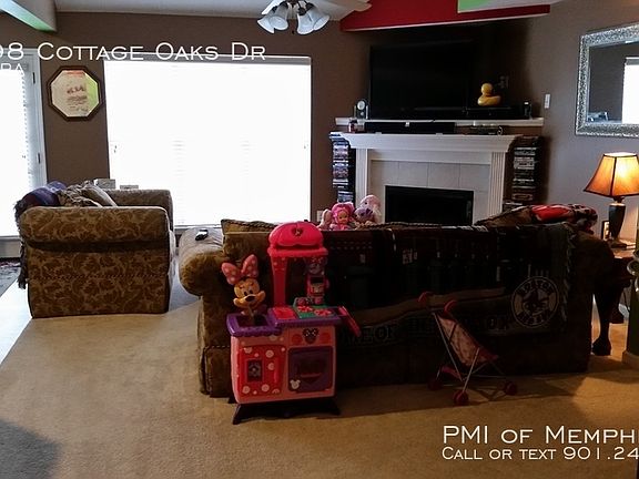 5th image of 10398 Cottage Oaks Dr