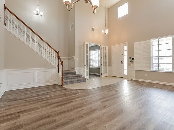 5th image of 8463 Abbotsbury Dr