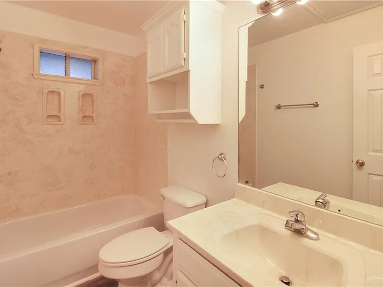 1308 W Prosperity Dr #C — Photo 5