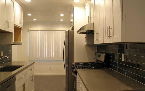 3rd image of 141 Atoll Cir