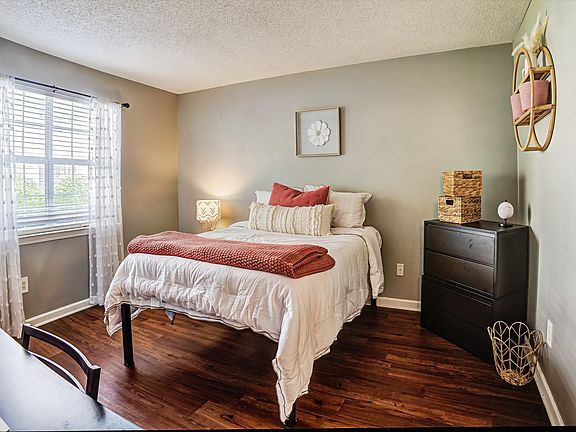 4th image of 1146 Old Central Rd #73455d10a