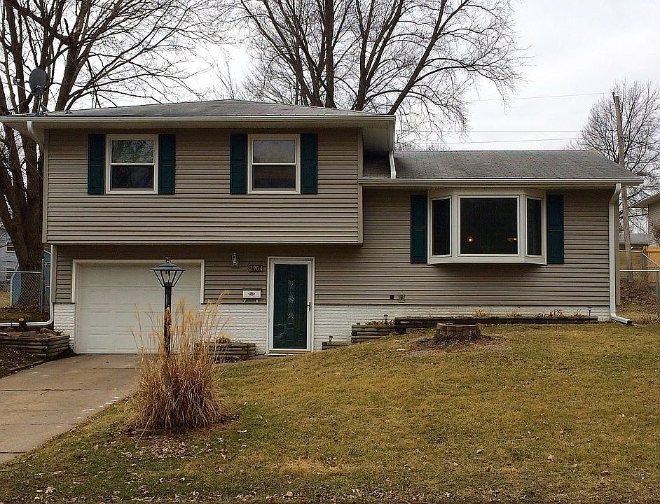 Great curb appeal!