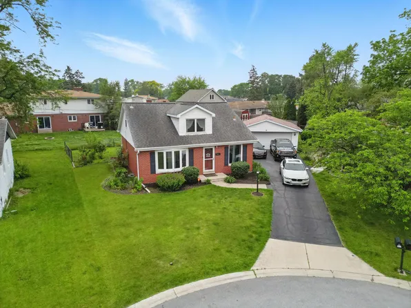 941 W 54th Pl, Merrillville, IN 46410