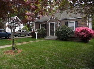 573 Buckingham Ave, Milford, CT 06460