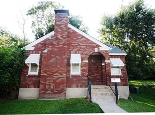 2424 Gilrose Ave, Saint Louis, MO 63114