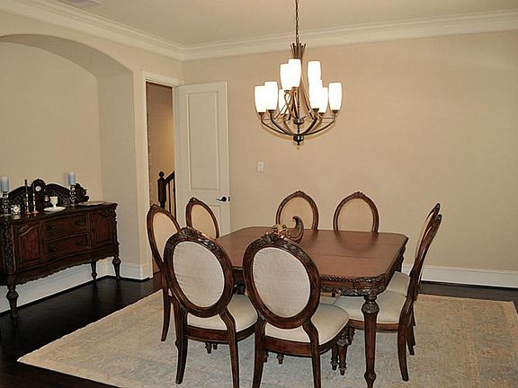 3rd image of 6123 N Tamarino Park Ln
