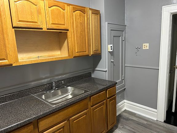 4th image of 83 2nd Ave APT 205