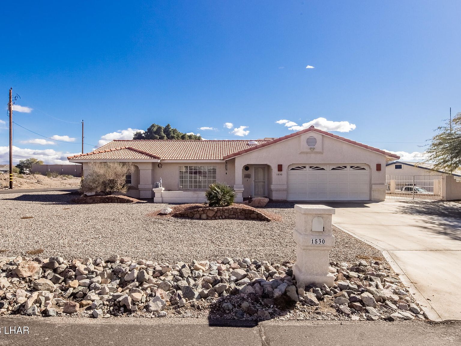 1530 Sandy Dr Lake Havasu City AZ 86406 Zillow