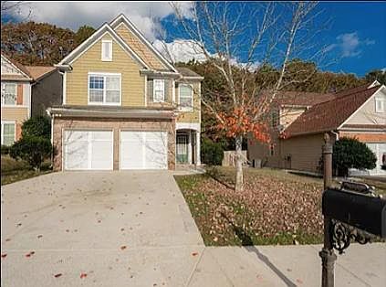 1st image of 375 Laurelton Cir