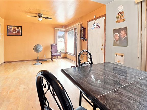 5th image of 3816 W 84th Pl