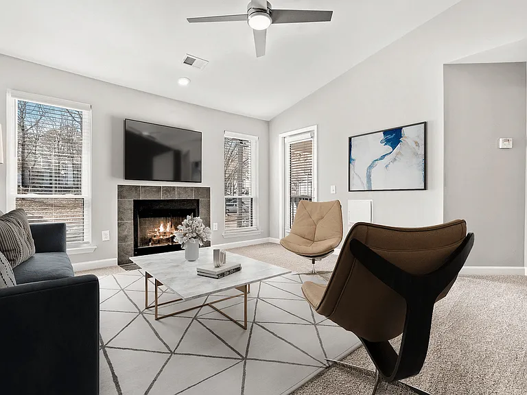 Paces Pointe Apartment Homes — Photo 56