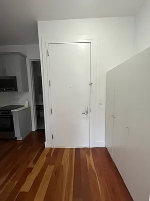 Rented by Delmark Realty LLC | media 25