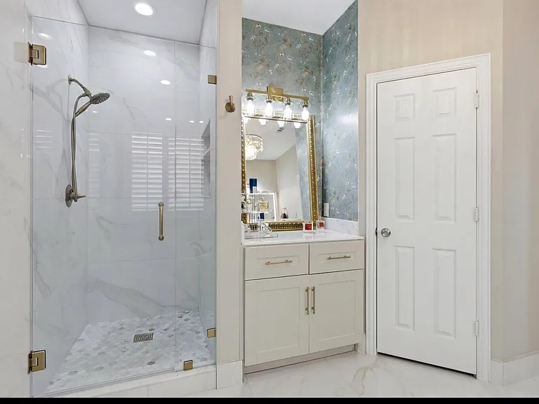 4436 Donegal Dr — Photo 10