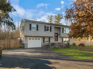 6541 Furnace Rd, Ontario, NY 14519