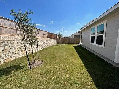 152 Shugart St — Photo 15