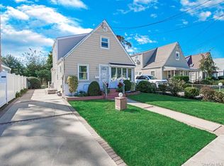 200 W Marshall St, Hempstead, NY 11550