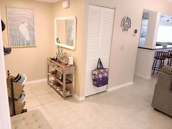 2nd image of 64 4th St APT B201