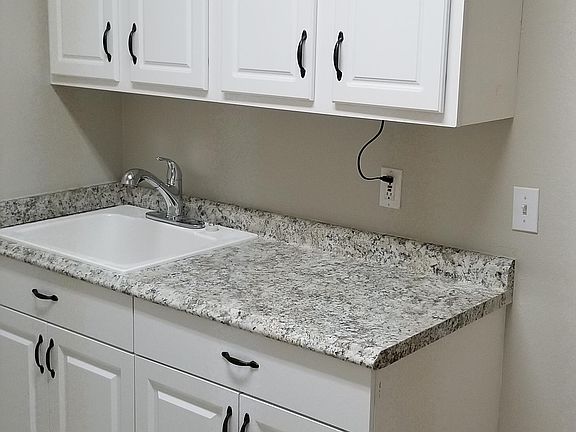 5th image of 3812 Sampson Ct