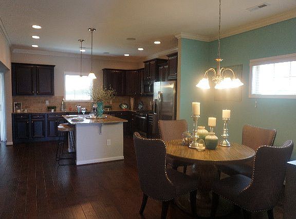 4th image of 202 Tahoe Drive