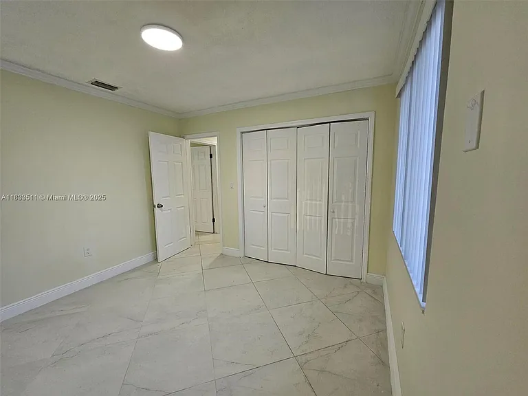 46 NW 35th St #2 — Photo 11