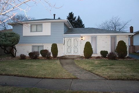 1st image of 16626 Prince Dr