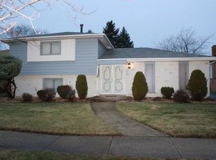 16626 Prince Dr, South Holland, IL 60473