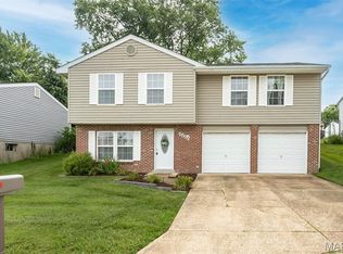 2532 Wellesley Dr, High Ridge, MO 63049